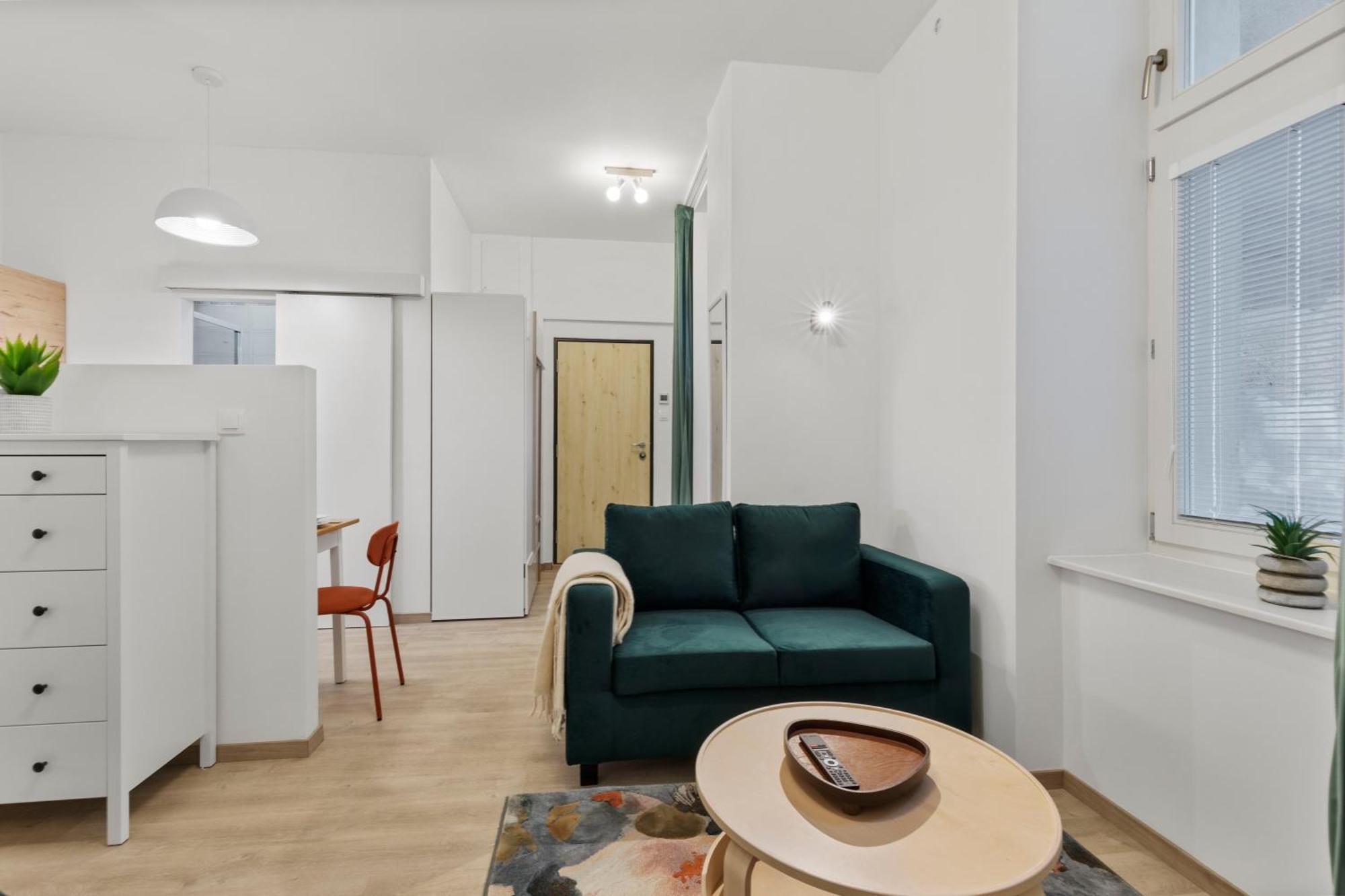Garden Haven Studio In Old Town Bratislava Esterno foto